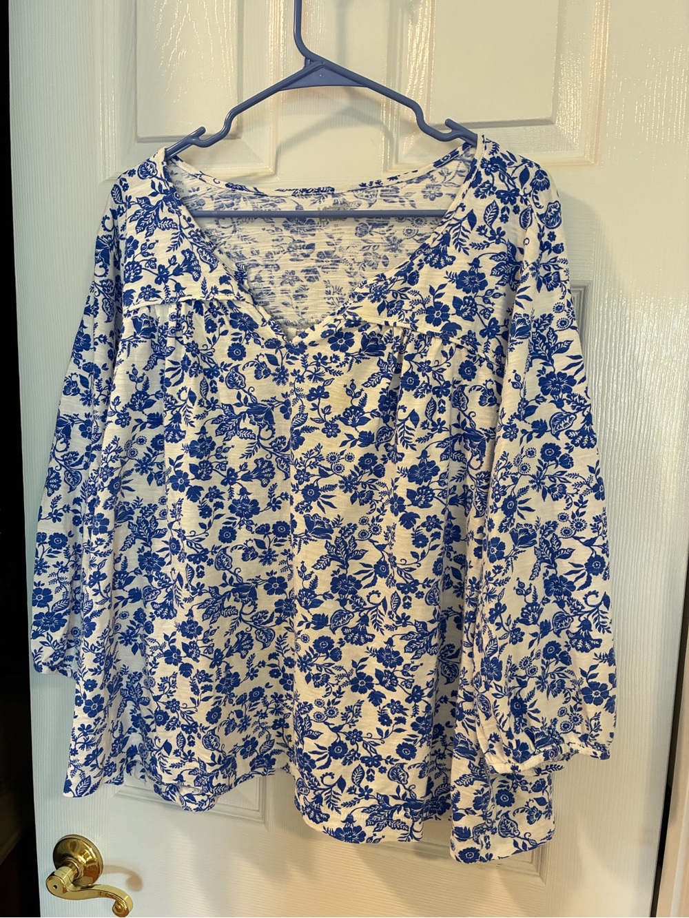 Lands' End White Top with Blue Floral Print 3X Plus Cotton